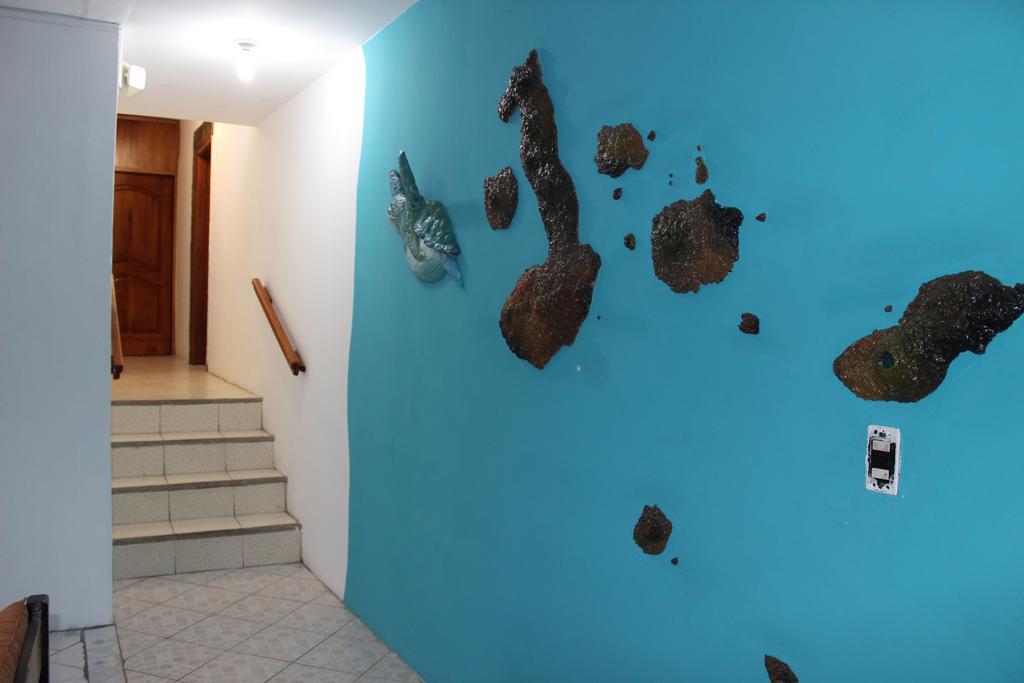 The Island Home Puerto Ayora  Exterior photo