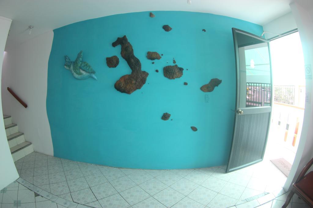 The Island Home Puerto Ayora  Exterior photo